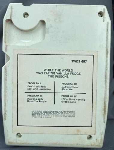 The Pigeons - While The World Was Eating Vanilla Fudge - 8-Track Cartridge 1970 - Picture 3 of 3