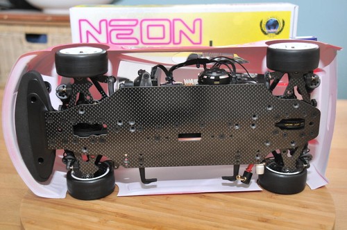 Schumacher Neon 4wd, 1:10 competition racing car, #K217 *** Neuwertig *** - Bild 3 von 12
