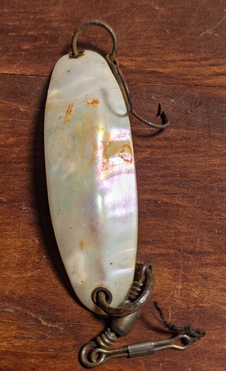 Vintage Mother of Pearl 3” Spinner Fishing Spoon Spinning Vintage Mother of Pearl 3” Spinner Fishing Spoon Spinning