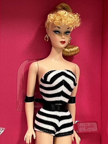 MATTEL 75TH ANNIVERSARY BARBIE SIGNATURE SILKSTONE DOLL + SHIPPER GOLD LABEL NEW - Picture 6 of 13