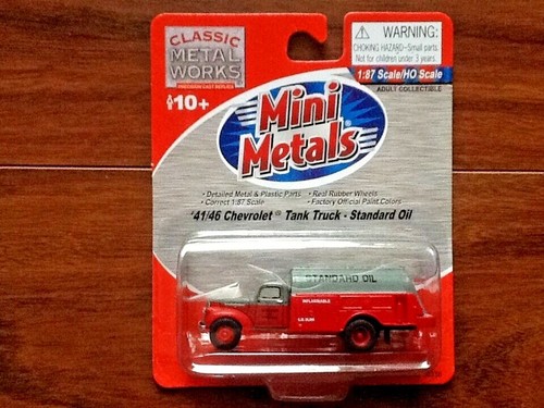 CLASSIC METAL WORKS 1/87 HO 41/46 CHEVROLET STANDARD OIL TANK TRUCK # 30336 F/S - Picture 12 of 14