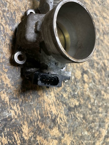 OEM 2.0L 4 CYL Throttle Body/valve Assy HYUNDAI TUCSON 05 06 07 08 09 - Picture 2 of 5