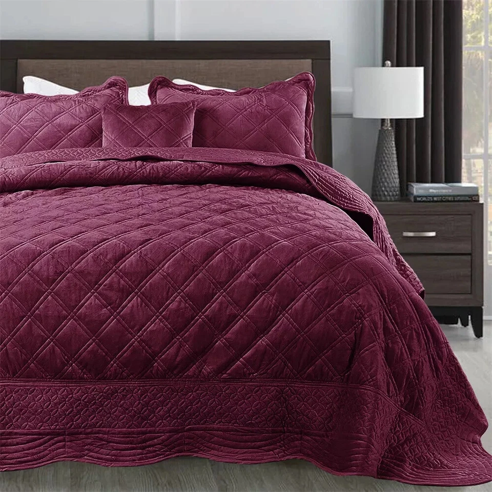 Super Soft Microplush 4-Piece Bedspread Set – Warm, Cozy Bedding for Queen/King - Image 3 of 4