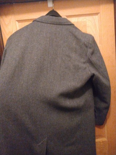 Beautiful Vintage Wool Overcoat Made in Czechoslovakia Men's 24" across chest - Picture 4 of 12