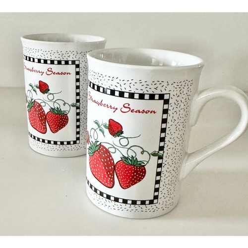 Vintage 1980s mug set/2 strawberry Houston harvest kitchen decor serving cups - Picture 2 of 6