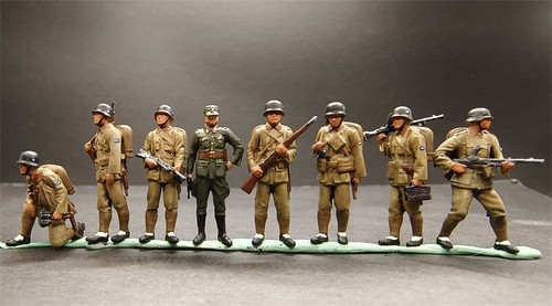 1:72 Handmade WWII Chinese Military Figure 8 Soldiers Sand Table Painted Model - Picture 2 of 5