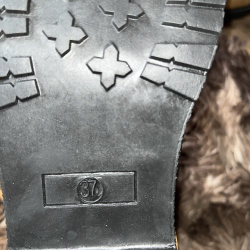 Boots Size3 - Picture 2 of 2