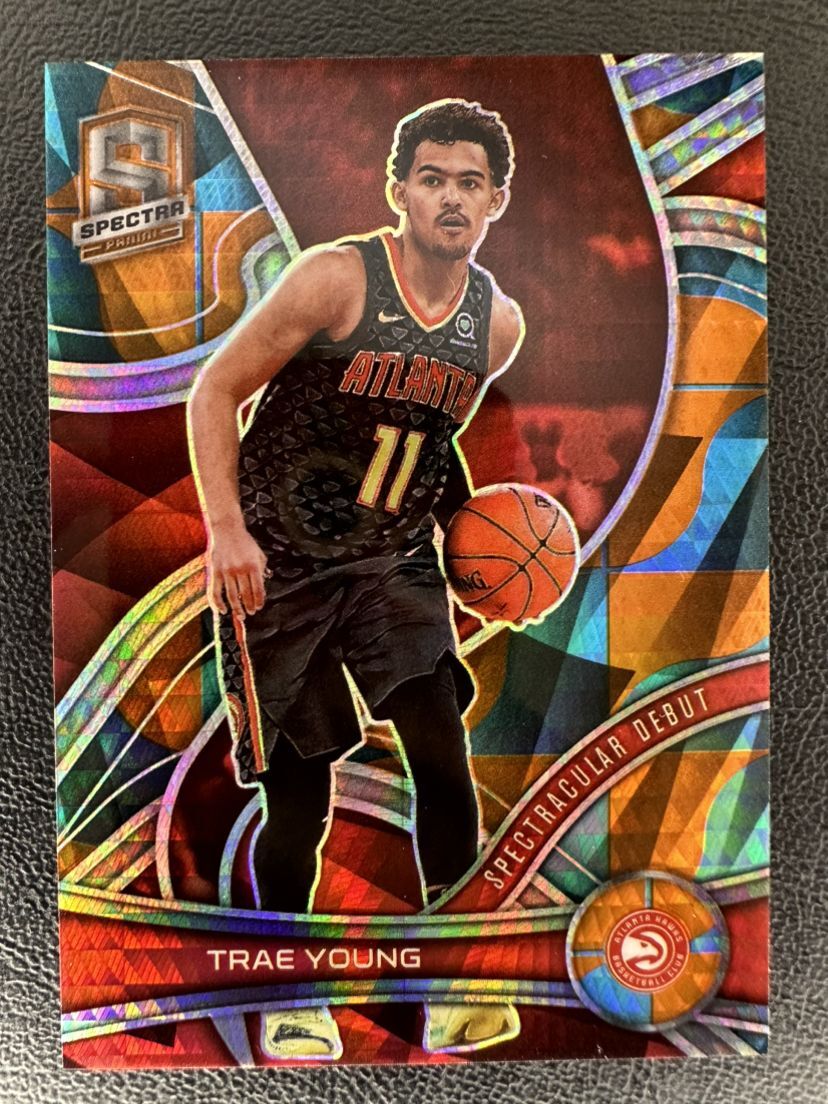 2021-22 PANINI SPECTRA BASKETBALL Trae Young Red Color Prizm /49 SSP
