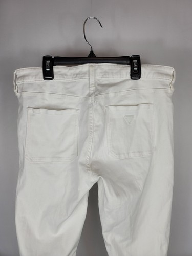 Guess Women's Optic White Wash Charlotte Flare Slim Fit Jeans - Sz 32Wx34L -NWT - Picture 4 of 6