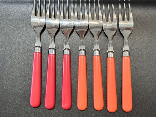 7~ Villeroy & Boch 18/10 Flatware Red Coral Forks 6 1/4" Colored VGUC - Picture 4 of 4