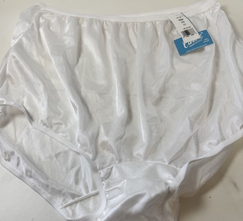 Vintage Nylon Panty - Full Figure Flattering Fit- Carole USA - Granny Sz 11 New - Picture 2 of 3