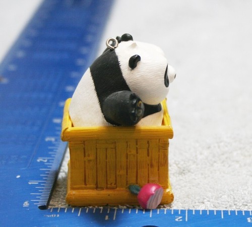 Hallmark Ornament 2011 BABY PO Kung Fu Panda 2 Black and White with Brown Box - Picture 2 of 6