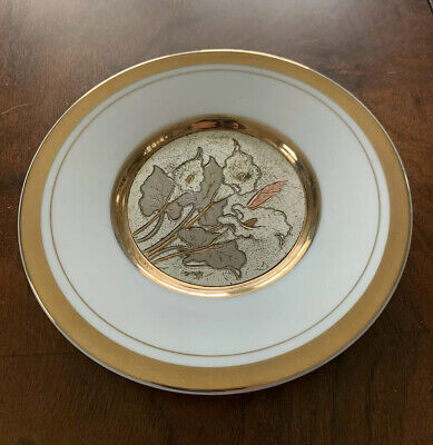 VINTAGE ART OF CHOKIN 24K GOLD EDGED 6” PLATE WITH FLOWER VINTAGE ART OF CHOKIN 24K GOLD EDGED 6” PLATE WITH FLOWER