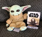 Disney +  Star Wars Mandalorian The Child Baby Yoda Shoulder Plush Magnet — photo 1