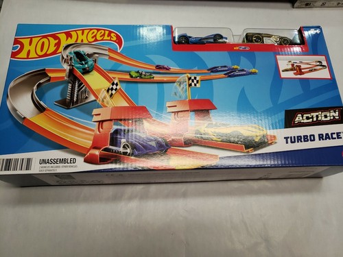 NEW - Mattel Hot Wheels Action Turbo Race Set With 2 Cars & 2 Launchers Playset - Picture 3 of 9