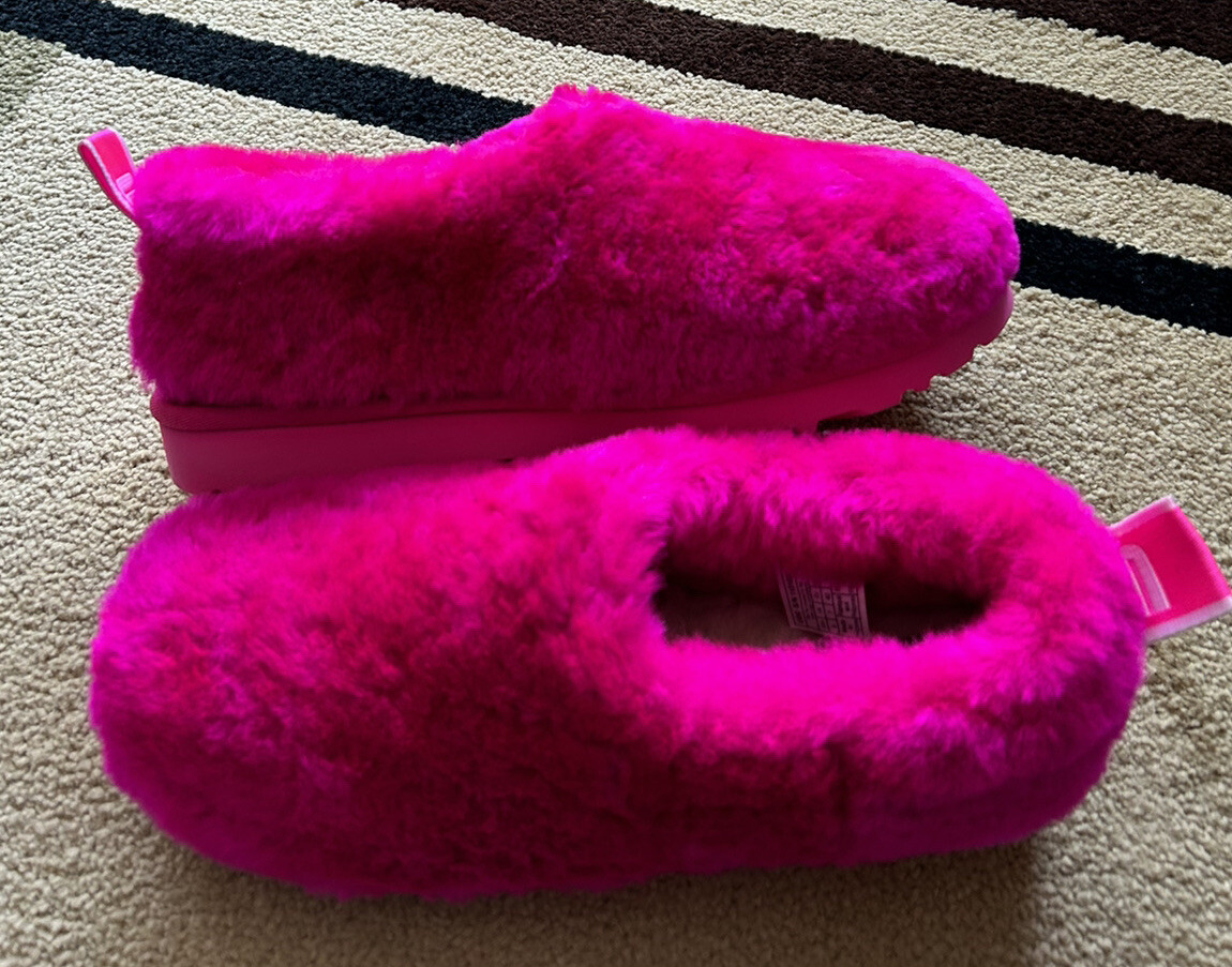 UGG 1131950 PINK CLASSIC COZY BOOTIE SHEEPSKIN SLIPPERS WOMENS SIZE 9 NEW