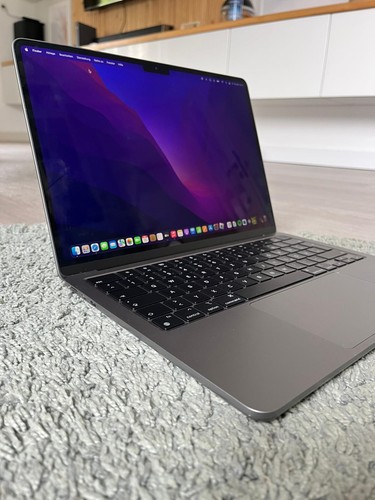 Apple MacBook Air 13,6 Zoll (256GB SSD, Apple M2, 8GB RAM) 2023 - Bild 2 von 11