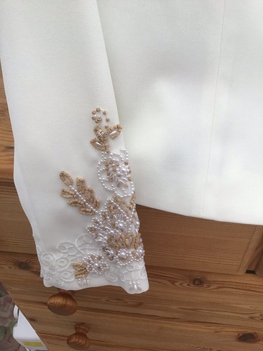Ladies Ivory Button front Embellished Jacket Size 12 Beautifully beaded, Lined - Picture 2 of 7