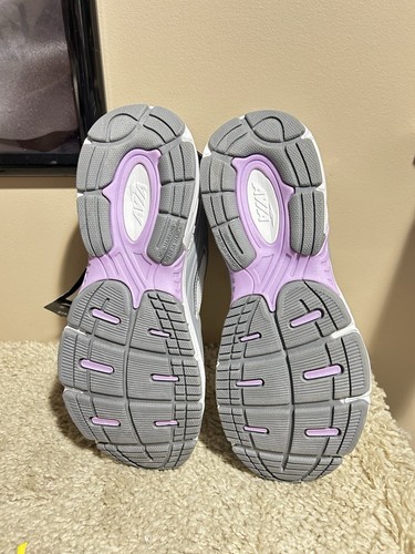 Women’s Sz 8 W Wide Leather Sneakers Athletic Shoes w/ Odor Control & Mesh - Picture 5 of 5