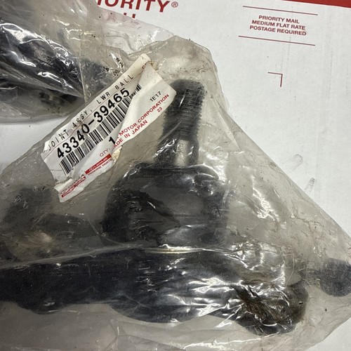 OEM 43330-39585 43340-39465 For TOYOTA 4RUNNER Front LH & RH Lower Ball Joints - Picture 5 of 8