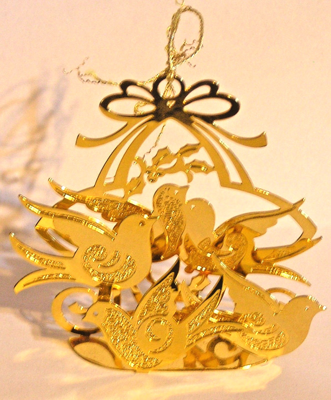 VINTAGE 1988 DANBURY MINT 23K DOVES OF PEACE Christmas ORNAMENT
