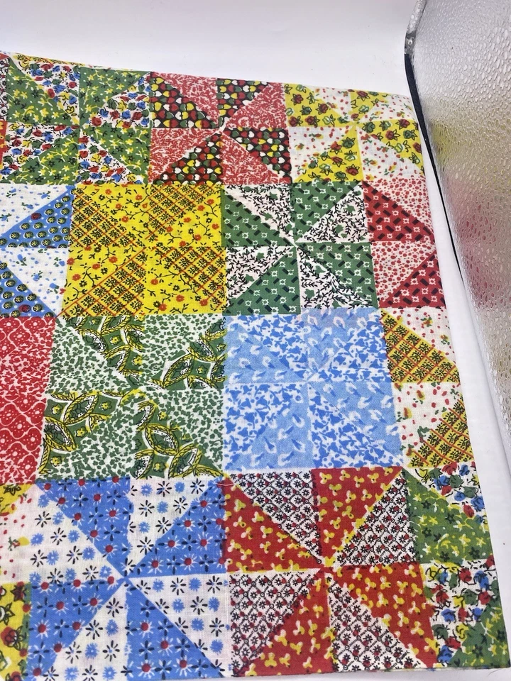 Vintage Patchwork Print Fabric 1970s Floral Pinwheel Country Primitive 1+ Yds - Image 3 of 4