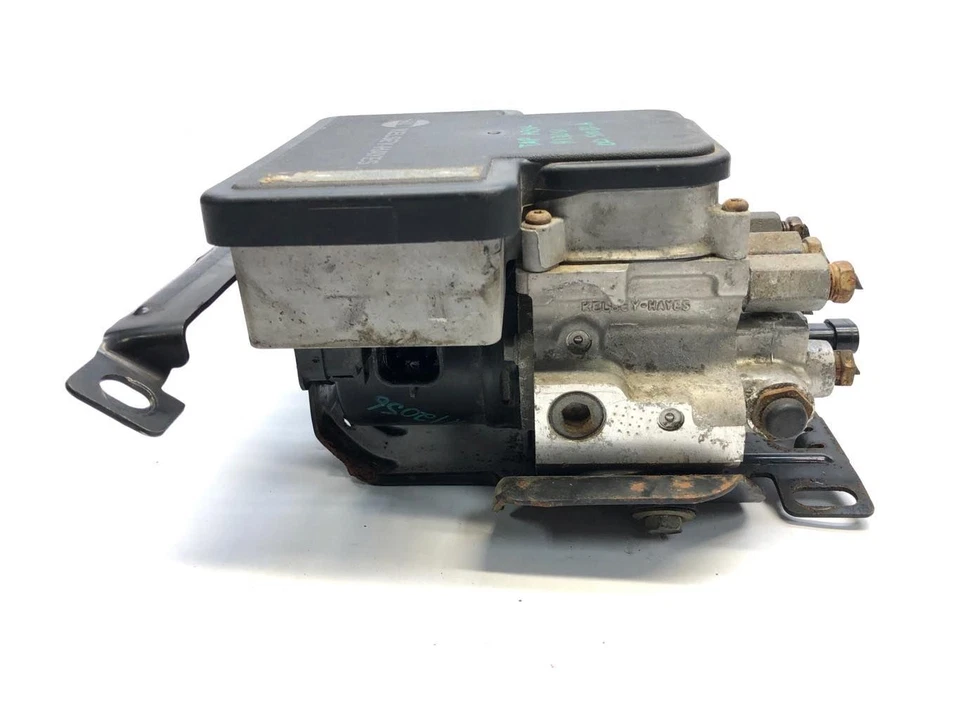 2000 Chevrolet S10 Blazer Envoy Anti-Lock Brake Pump/Module Assembly 12765501 - Image 4 of 4