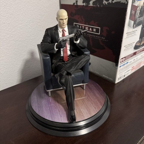 Hitman Collector’s Edition PS4 - Statue, Artbook & Tie - Bild 5 von 7