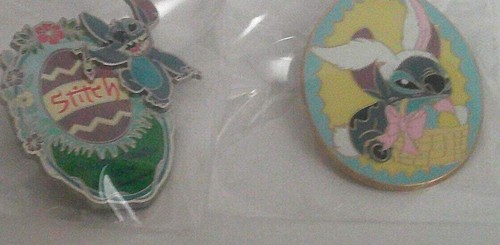 2 DISNEY STITCH EASTER EGG PINS BOTH LIMITED EDTION 2006 & 2008 !! - Picture 2 of 5