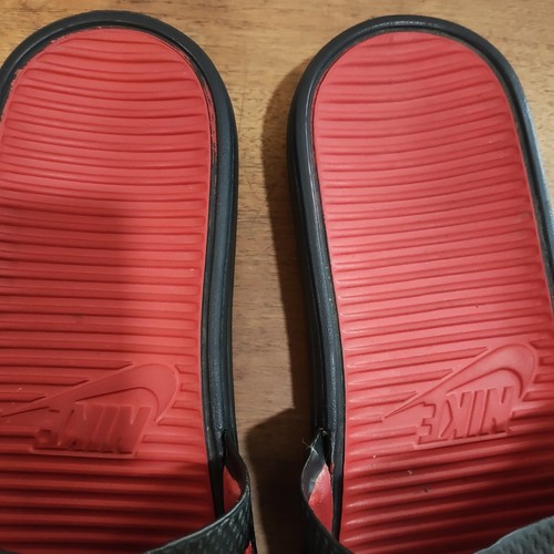 Nike Benassi Solarsoft Slides Sandals Red Black 431884-011 2013 Mens Size 10 - Bild 2 von 12