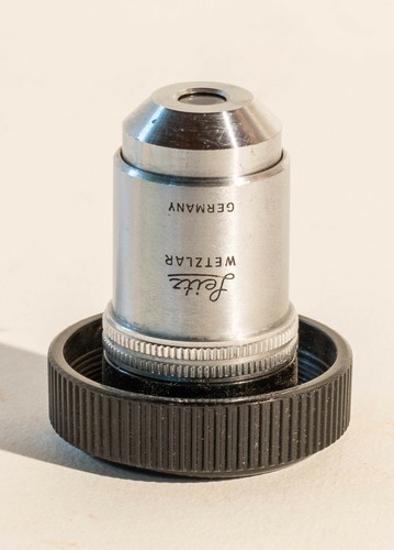 Leitz Wetzlar Deutschland 10X/0,25 Mikroskop Objektiv 170mm mit Etui - Bild 1 von 7