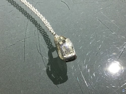 Sterling silver heart shaped clear Topaz with .925 18 inch chain - Picture 8 of 9