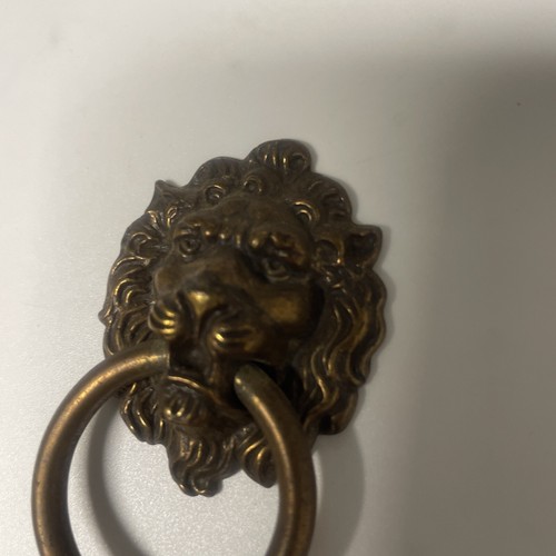 *VINTAGE LION HEAD RING PULL CABINET DRESSER DRAWER HARDWARE BRASS 1998 PREOWNED - Picture 2 of 4