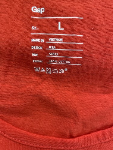 NEW GAP Red V-Neck Sleeveless Tee T-Shirt V-Neck Cotton Stretch Pocket LARGE NWT - Picture 3 of 6