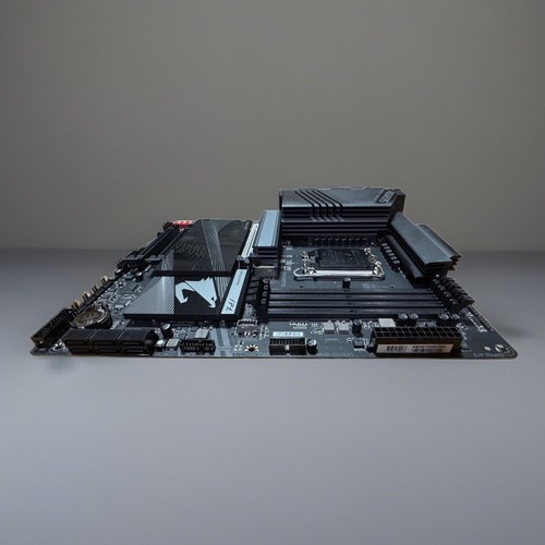 GIGABYTE Z790 AORUS ELITE AX LGA 1700 -READ DESCRIPTION - Picture 7 of 20