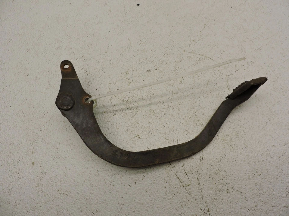 Cuadro pedal freno trasero y resorte Suzuki TS185 TS 185 1974 C22 Foto 2 de 3