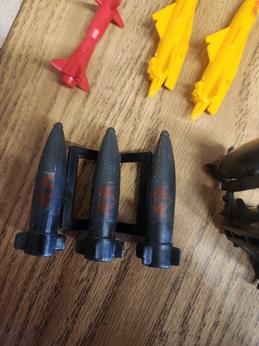 GI JOE 1984 COBRA RATTLER RENEGADE ION MISSILE CLUSTER BOMB RACKS Large Lot - Picture 5 of 11
