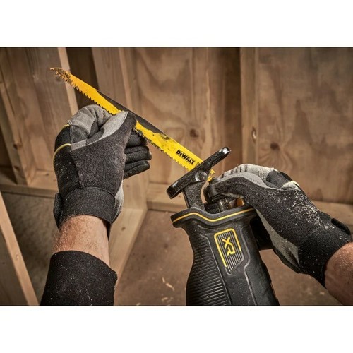 DEWALT CANADA 20V Brushless Cordless Reciprocating Saw (Tool Only) - Picture 6 of 17