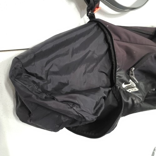 Nike Lacrosse XXL 40" Black Nylon Shoulder Strap Draw Stick Equipment Duffle Bag - Picture 15 of 20