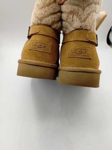 UGG Australia 1013306 Adria Short/Ankle chestnut Brown Suede Boots size 9 Bootie - Picture 6 of 11