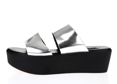 steve madden silver slides