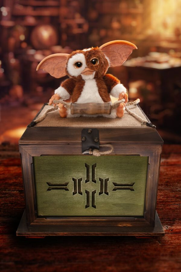 GREMLINS 2 Dancing Gizmo フィギュア NECA - Gremlins Gizmo Plushie Stuffed Animal Toy, Electronic