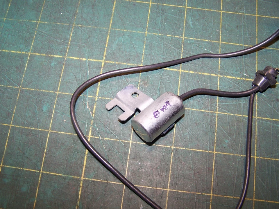 5 x Wells RB522 Ignition Condenser For Ford Mustang ll & Mercury Capri 2.0L - Image 4 of 4