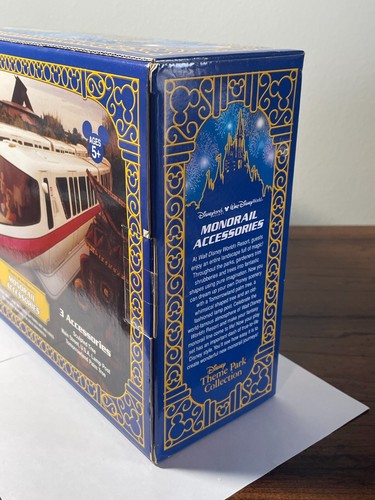 Disney World Monorail Accessories: Topiary Tree, Palm Tree, & Lamp Post NIB - Picture 12 of 15