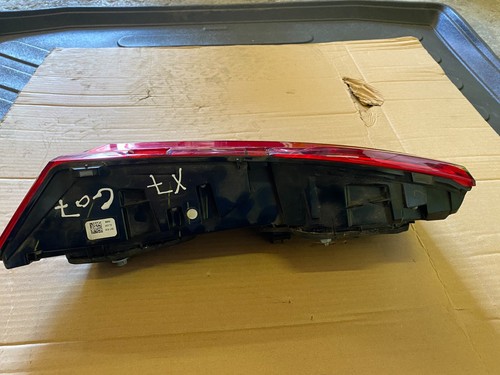 GENUINE BMW X7 G07 TAIL LIGHT TRUNK LID LED Passenger SIDE REAR - Picture 4 of 6
