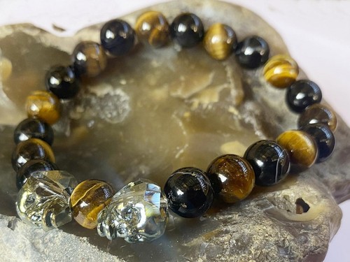 Gemstone Skull Bracelet Crystal Skulls Elastic Bracelet, Tiger Eye, Black Agate - Picture 1 of 7