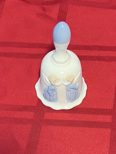 TREASURE MASTERS KISSING ANGELS PORCELAIN BELL HANDCRAFTED IN JAPAN - Picture 7 of 10