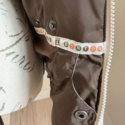 Burton Dutchess Women’s Snowboard Jacket M White Plaid Insulated Faux Fur Hood - Picture 13 of 24