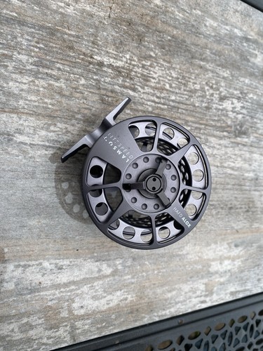 Lamson Litespeed 1.5 Fly Reel Hard Alox Excellent + Case