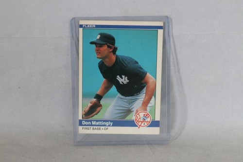 CARTA BASEBALL ORIGINALE 1984 FLEER DON MATTINGLY # 131 ROOKIE NEW YORK YANKEES - Foto 1 di 5